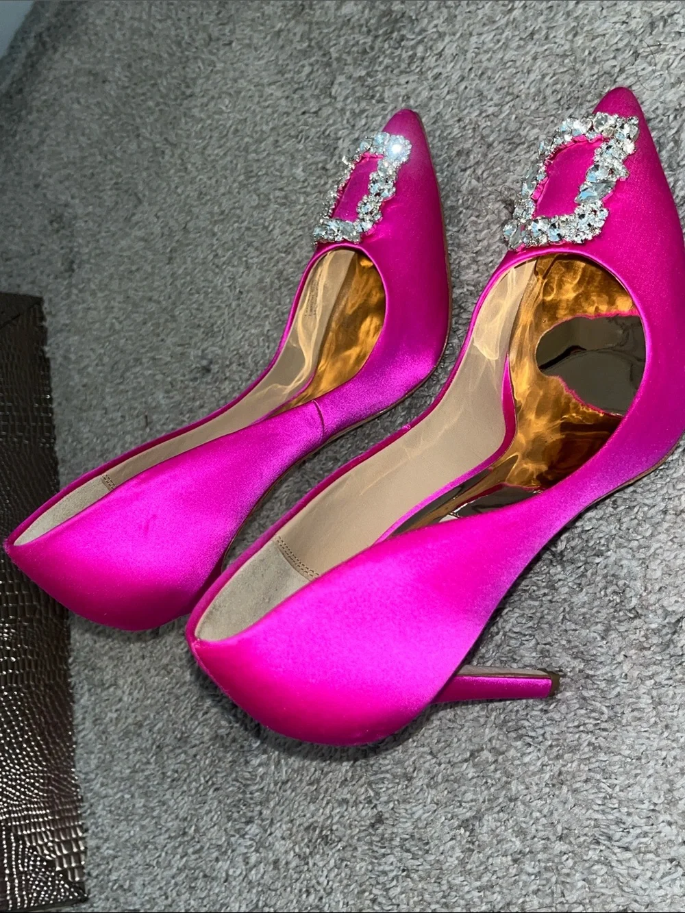 Badgley Mischka Fuchsia Pointed-Toe Crystal Buckle Flats - Women's - Picture 5 of 6
